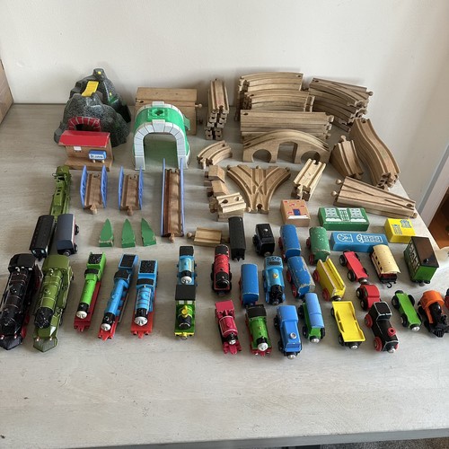 Brio wooden train - train, track