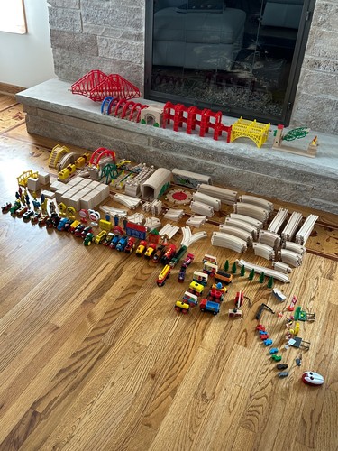 Brio train set - train,