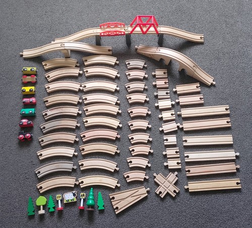 Large wooden train set - train,