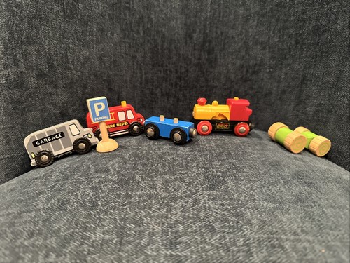 Vtg brio wooden train - brio, red