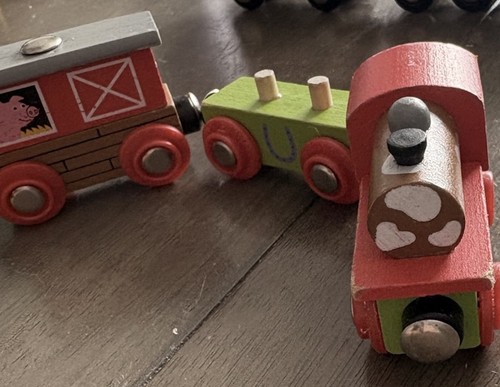 Piece wooden train - 3,