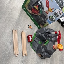 BRIO - Crane and Mountain